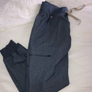 FIGS Jogger Scrubs Size XS/P